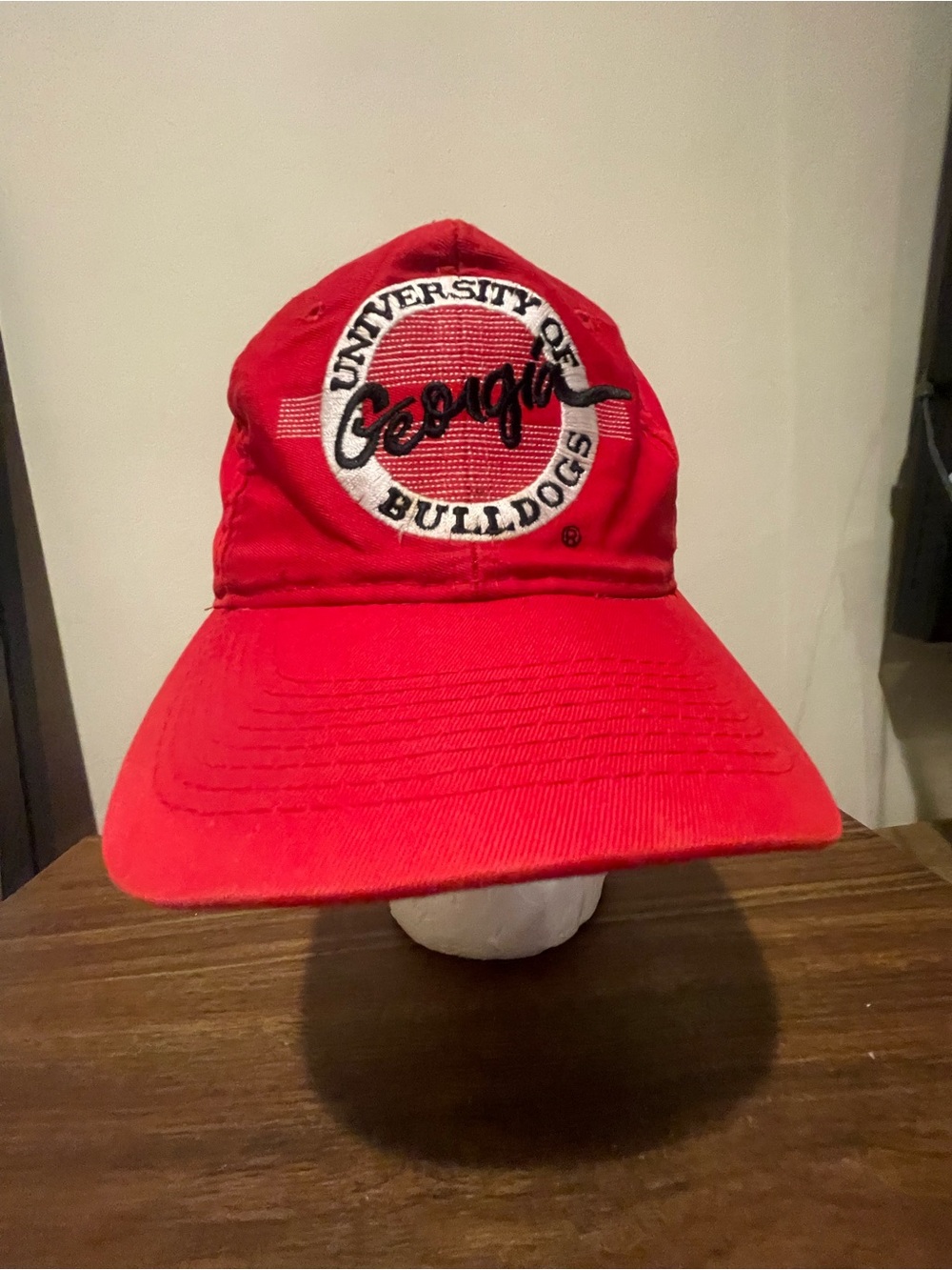 Georgia Bulldogs Red Baseball Cap - University Logo